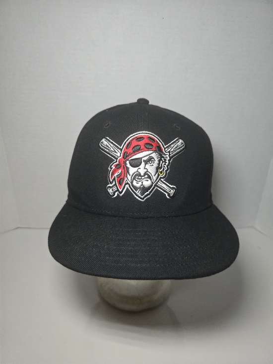 Fanatics Other - Fanatics Pittsburge Pirates Fitted Size 7 Hat